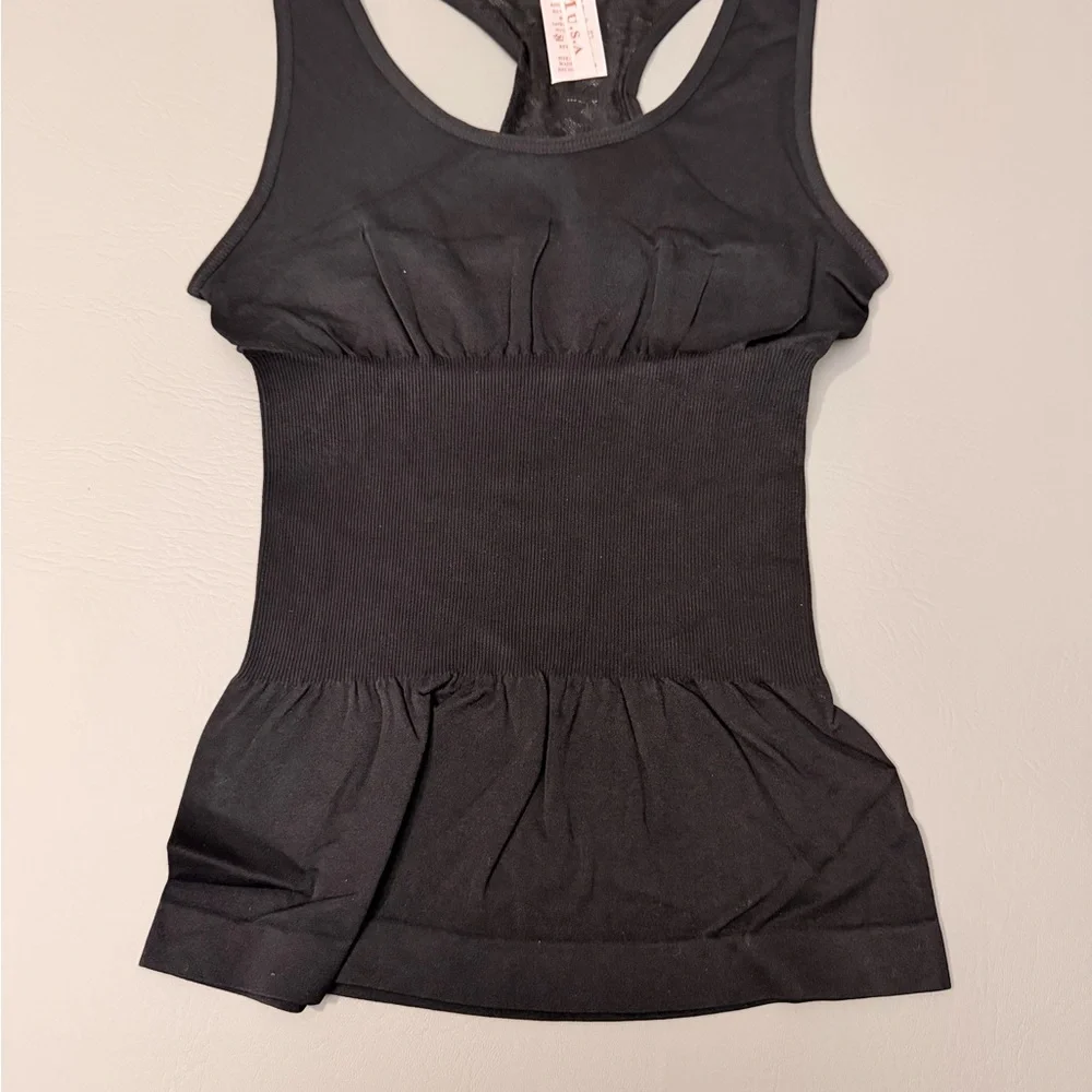 Seamless Black and Tan‎ Shapewear Top